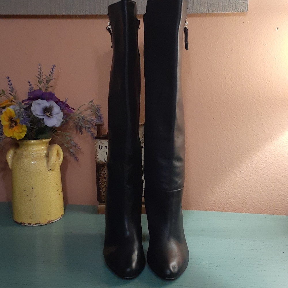 KATE SPADE TALL BOOTS SZ 9 fits like an 8.5.